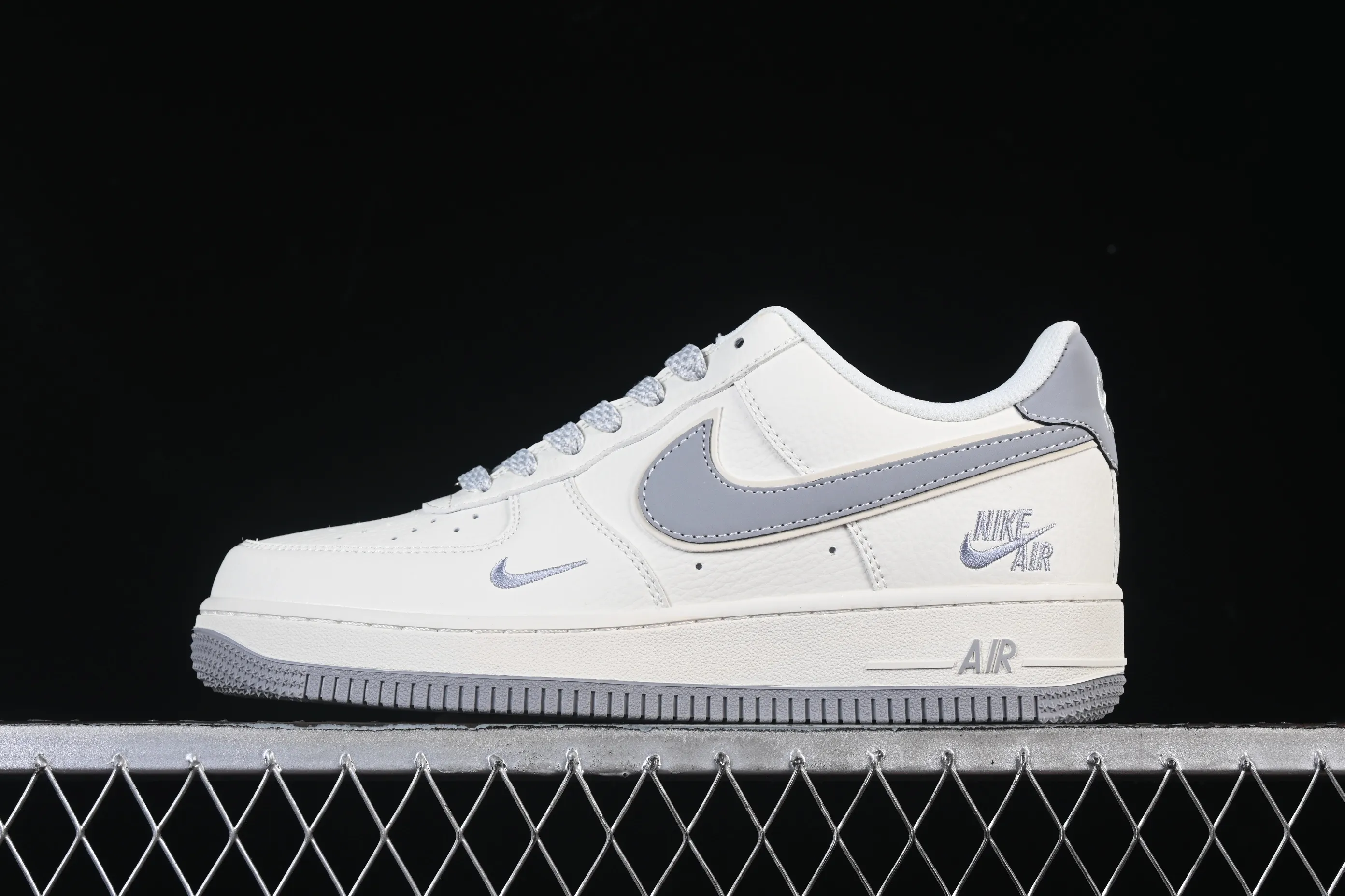 All Categories Nk Air Force 1 Air Force Series Nk Air Force 1 Low Air Force Low Nike Air Force 1'07 Low Nike Gray Label Air Force One Low Casual Shoes CS5288-041
